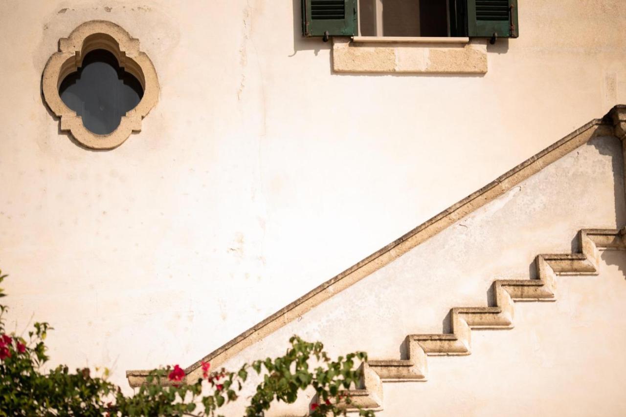 Villa Encantamiento - Dimora Gelsomino - Masseria Storica Nel Cuore Della Puglia Con Piscina Latiano Exterior photo