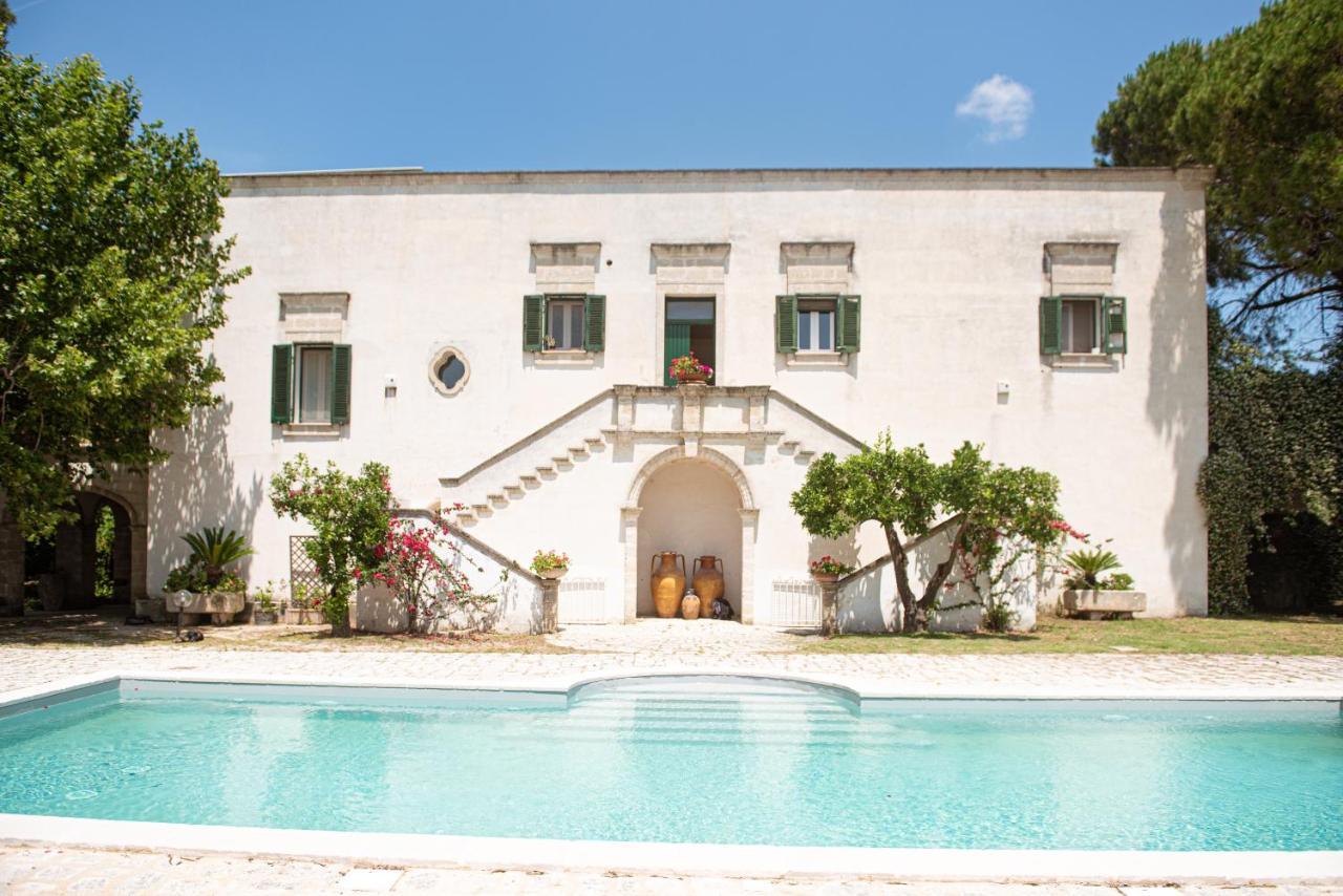 Villa Encantamiento - Dimora Gelsomino - Masseria Storica Nel Cuore Della Puglia Con Piscina Latiano Exterior photo