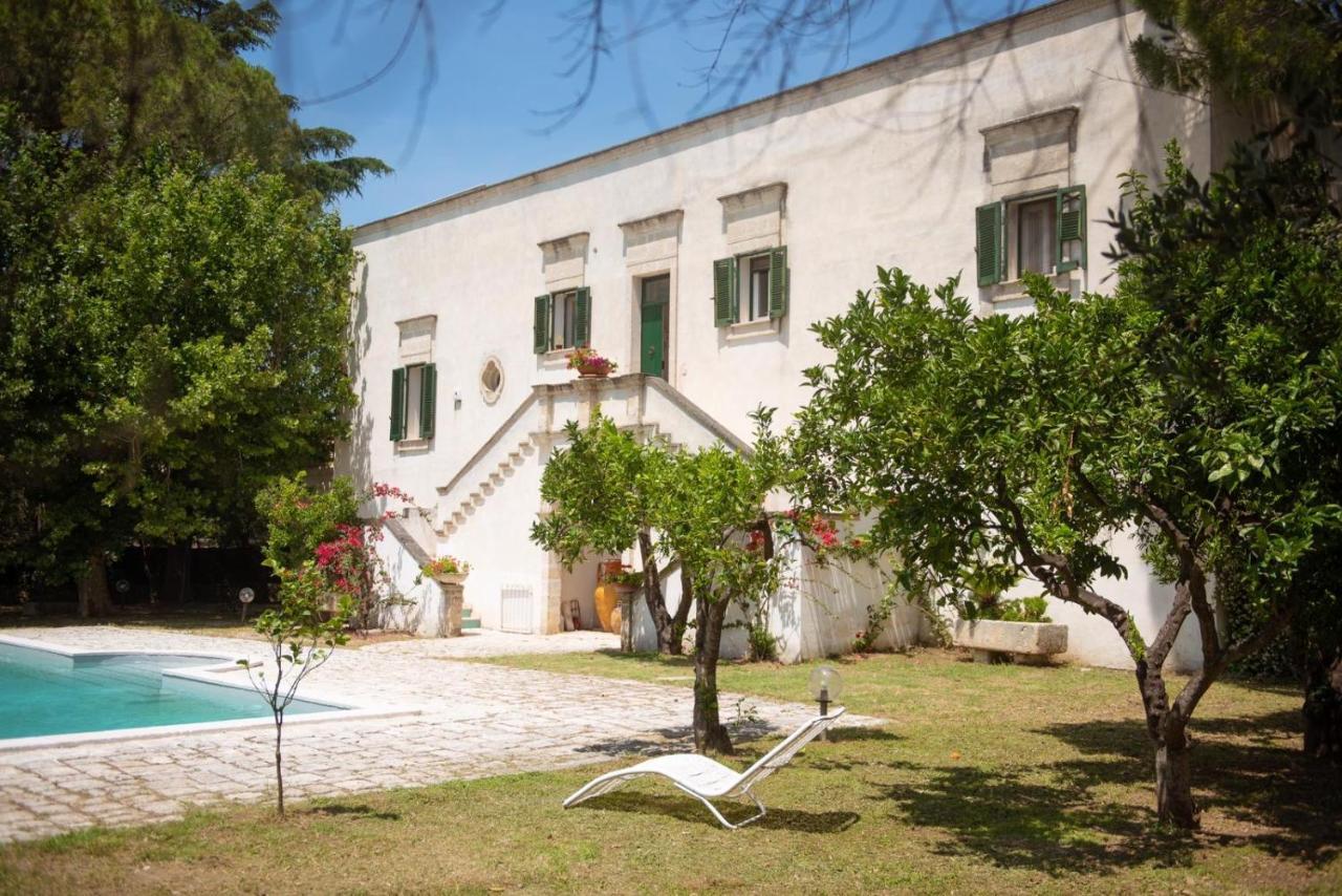 Villa Encantamiento - Dimora Gelsomino - Masseria Storica Nel Cuore Della Puglia Con Piscina Latiano Exterior photo