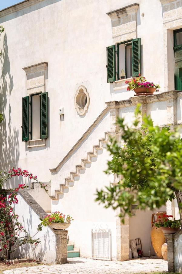 Villa Encantamiento - Dimora Gelsomino - Masseria Storica Nel Cuore Della Puglia Con Piscina Latiano Exterior photo
