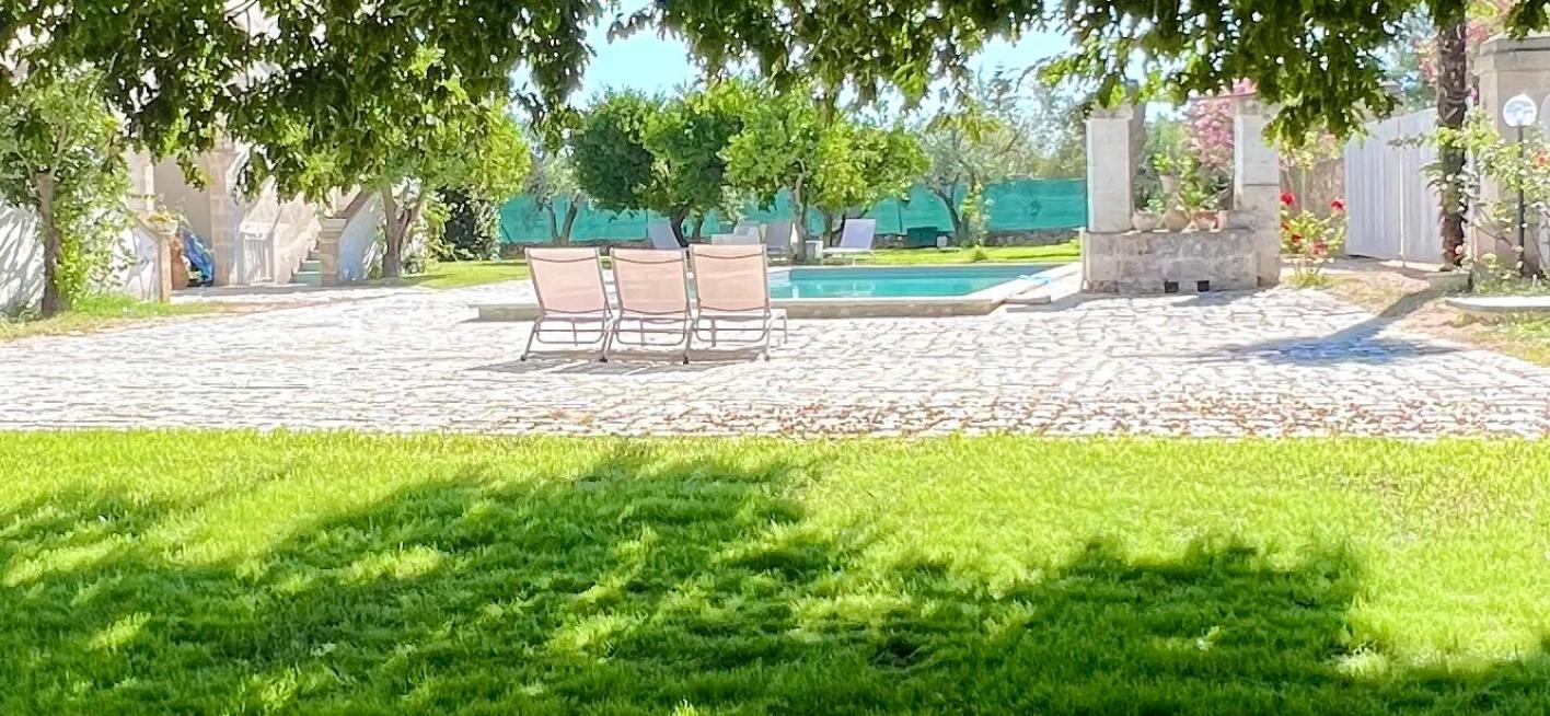Villa Encantamiento - Dimora Gelsomino - Masseria Storica Nel Cuore Della Puglia Con Piscina Latiano Exterior photo